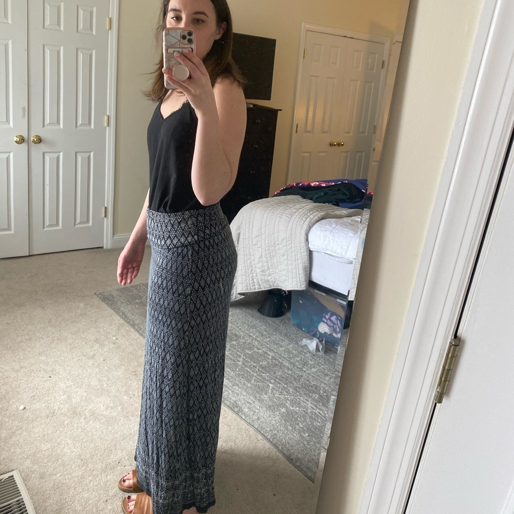 Black and white maxi skirt